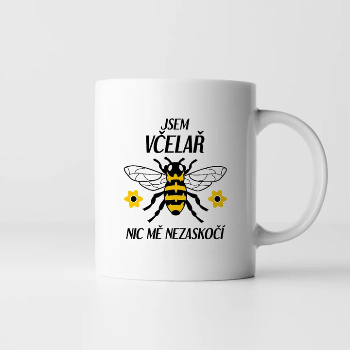 Jsem včelař, nic mě nezaskočí - hrnek s potiskem