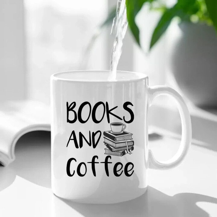 Books and coffee - hrnek s potiskem