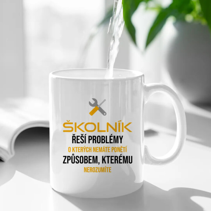 Školník řeší problémy - hrnek s potiskem