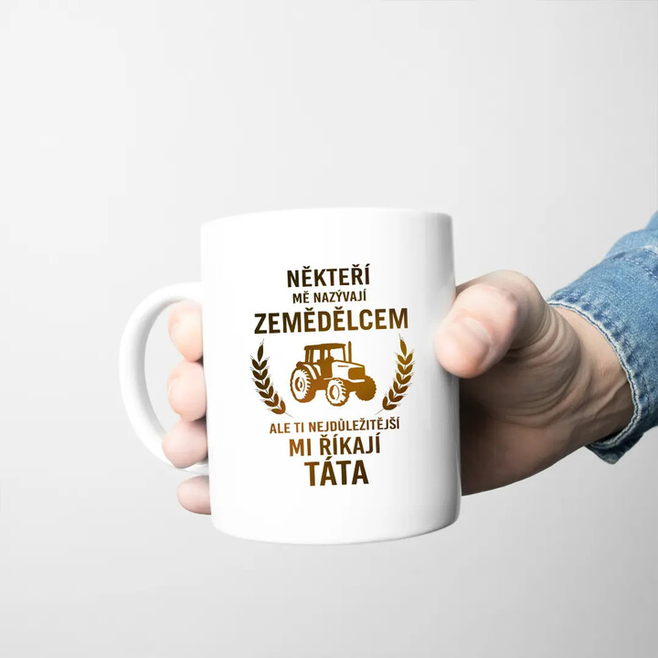 Někteří mě nazývají zemědělcem - hrnek s potiskem