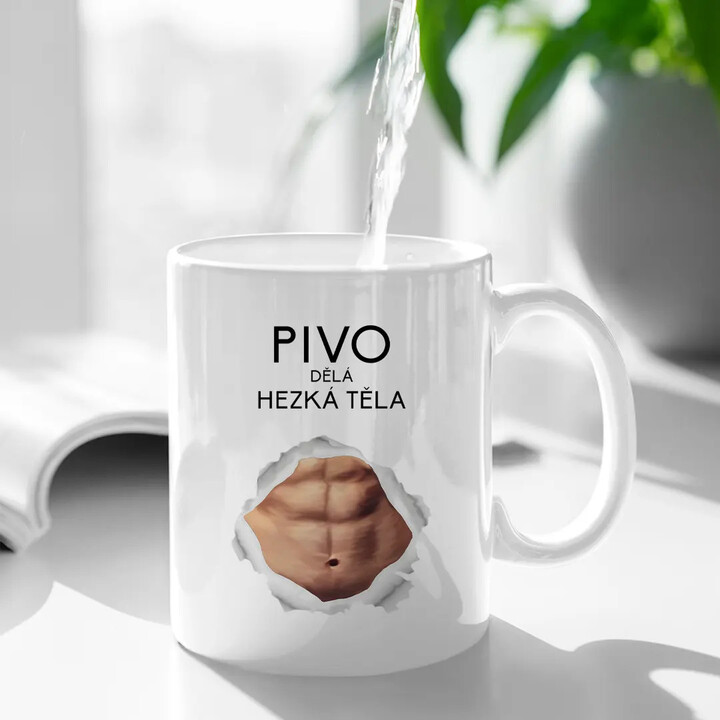 Pivo dělá hezká těla - hrnek s potiskem