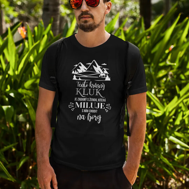 Zadaný s ženou, která miluje s ním chodit na hory - pánské tričko s potiskem