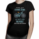 Možná jsem stará žena - na kole - dámské tričko s potiskem