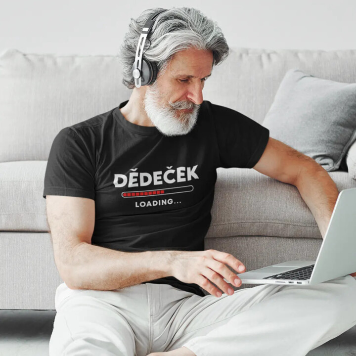 Dědeček loading... - pánské tričko s potiskem