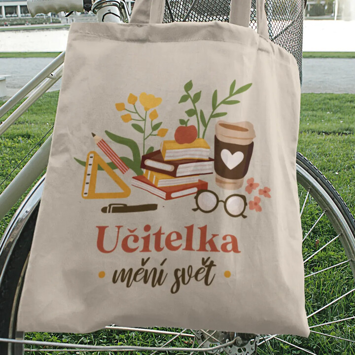 Učitelka mění svět - béžová taška s potiskem