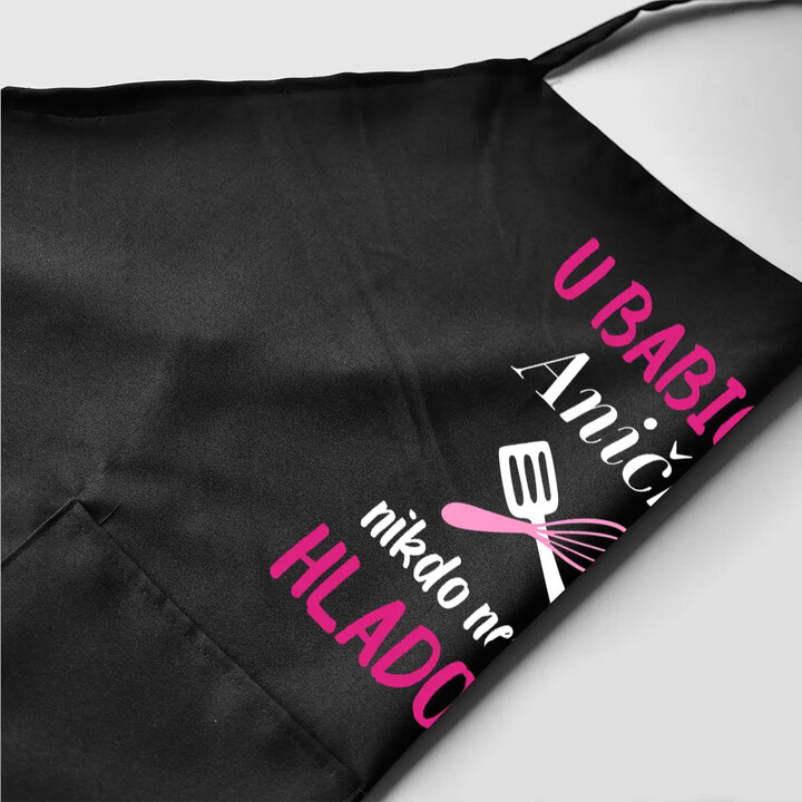 U babičky (jméno) nikdo nesedí hladový - zástěra s potiskem - personalizovaný produkt