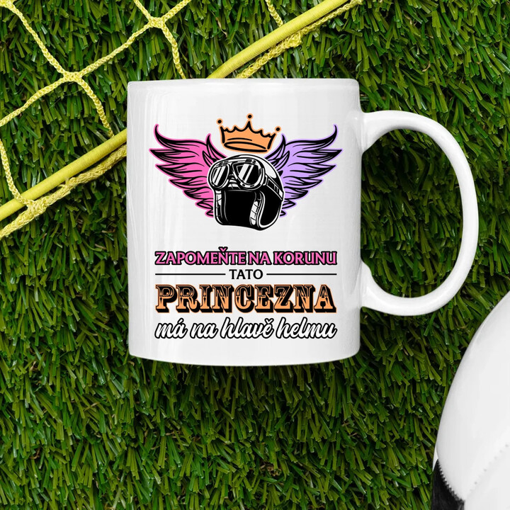 Zapomeňte na korunu - tato princezna má na hlavě helmu V2 - hrnek s potiskem