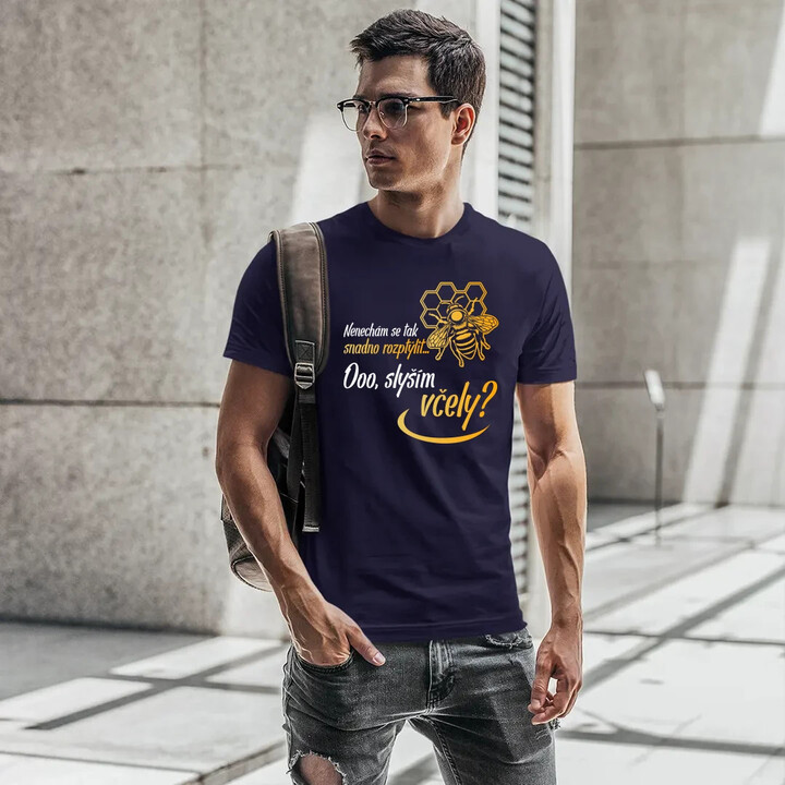 Nenechám se tak snadno rozptýlit... Ooo, slyším včely? - pánské tričko s potiskem