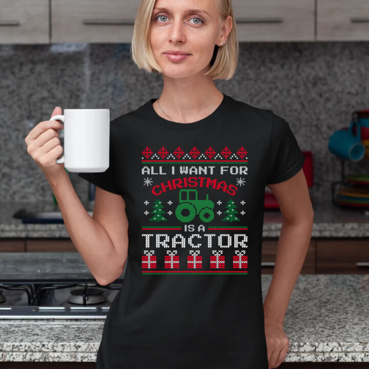 All I want for Christmas is a tractor  - dámské tričko s potiskem