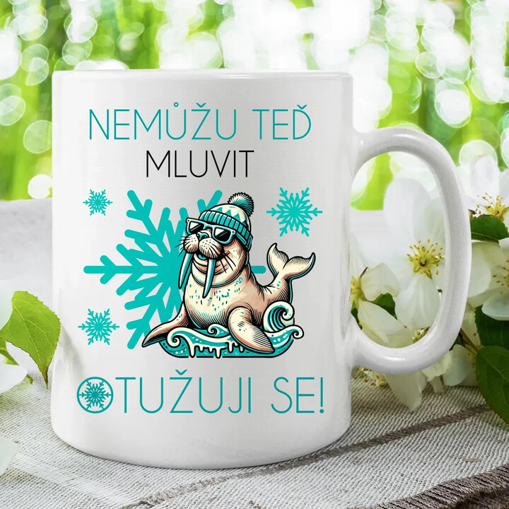 Nemůžu teď mluvit - otužuji se! - hrnek s potiskem
