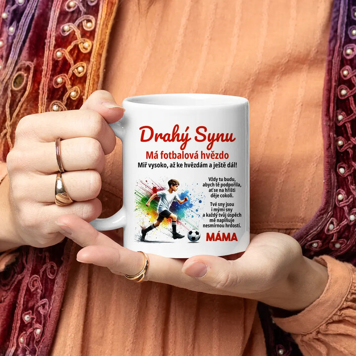 Drahý synu - má fotbalová hvězdo - máma - hrnek s potiskem