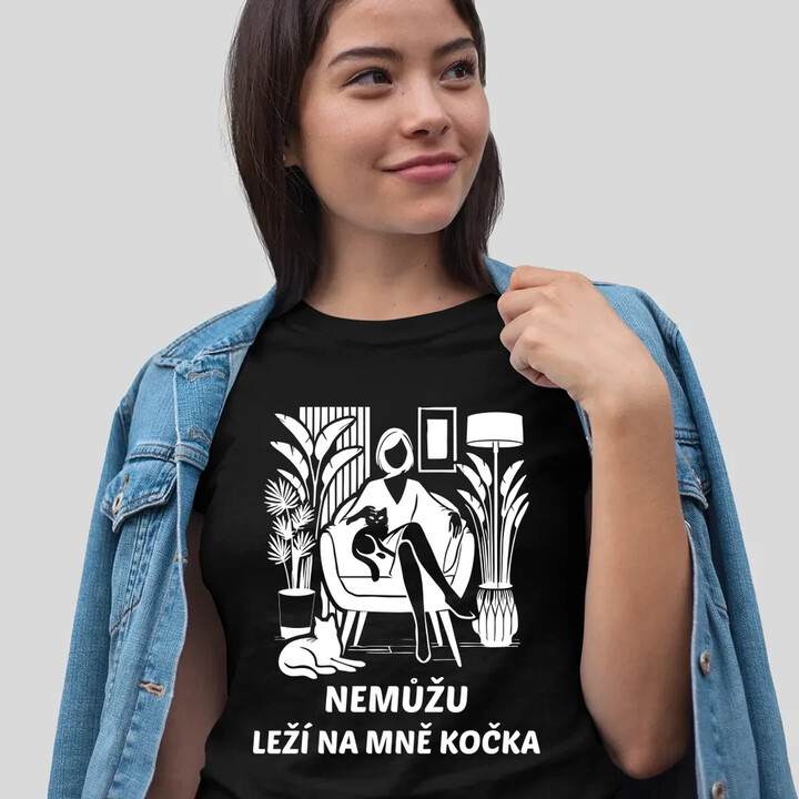 Nemůžu, leží na mně kočka - Žena  - dámské tričko s potiskem