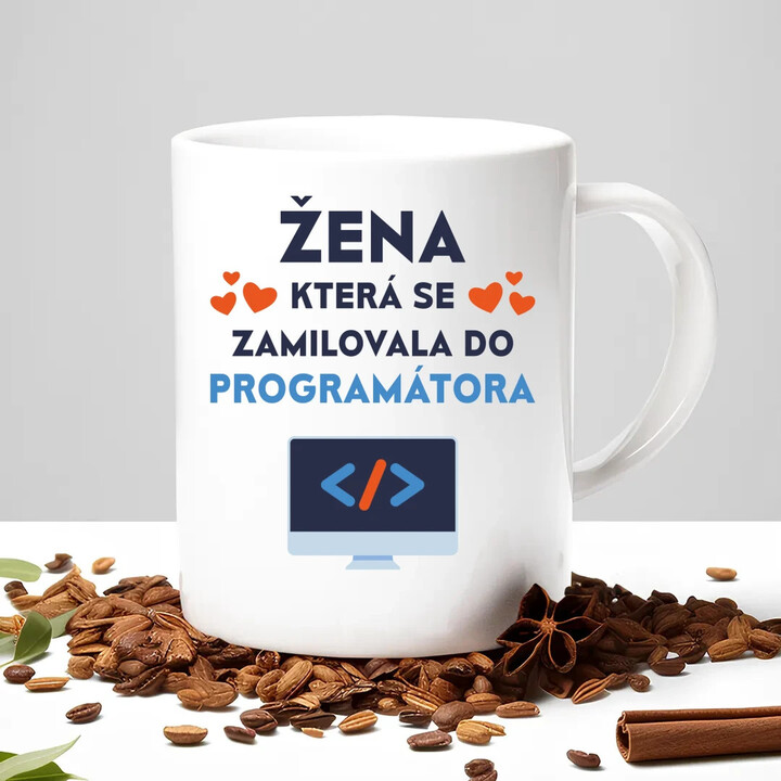 Žena, která se zamilovala do programátora - hrnek s potiskem