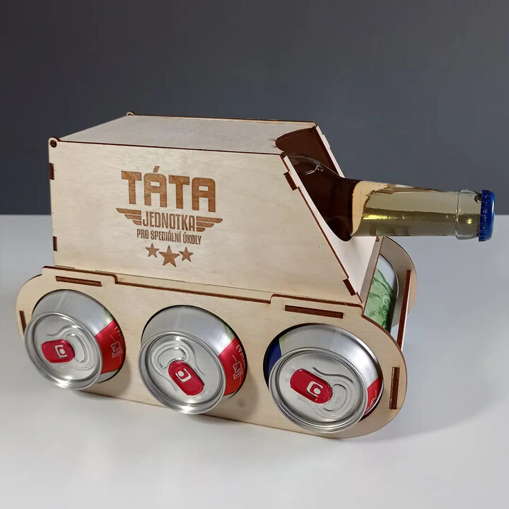 Táta - jednotka pro speciální úkoly - tank na pivo