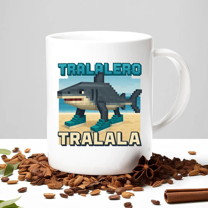 Tralalero Tralala - Italian Brainrot pro fanoušky Minecraftu - hrnek s potiskem