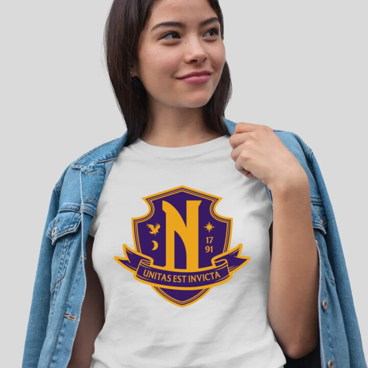Unitas Est Invicta - Nevermore Academy  - dámské tričko s potiskem