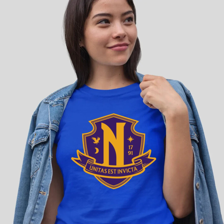 Unitas Est Invicta - Nevermore Academy  - dámské tričko s potiskem