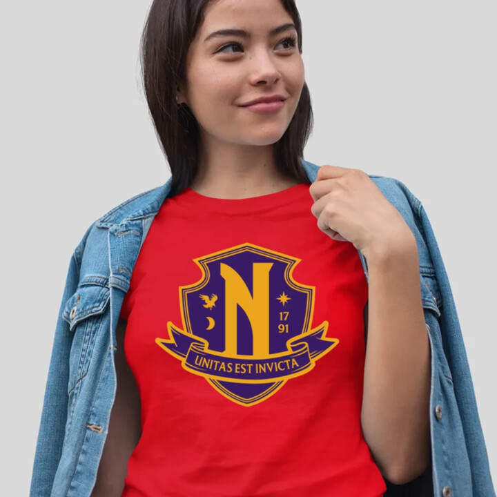 Unitas Est Invicta - Nevermore Academy  - dámské tričko s potiskem