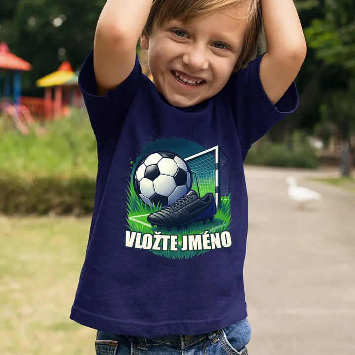 Fotbal (jméno) - míč a hřiště - dětské tričko s potiskem - personalizovaný produkt