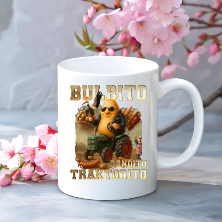 Bulbito bandito traktorito - brambor traktorista bandita - Italian Brainrot - hrnek s potiskem