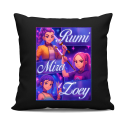 Rumi, Mira a Zoey - Huntrix - černý polštář s potiskem pro fanoušky filmu KPop Demon Hunters