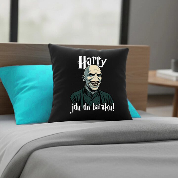 Harry, jdu do baráku! - černý polštář s potiskem