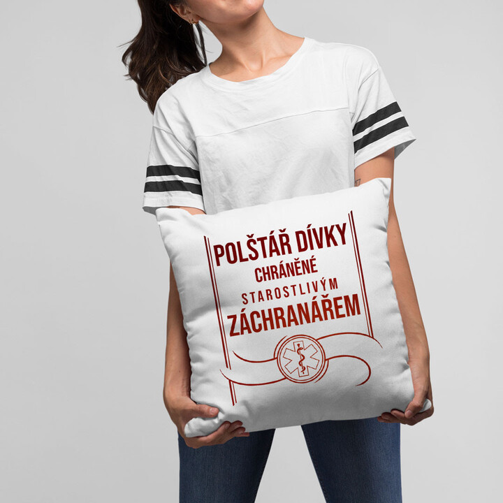 Polštář dívky chráněné starostlivým záchranářem - polštář