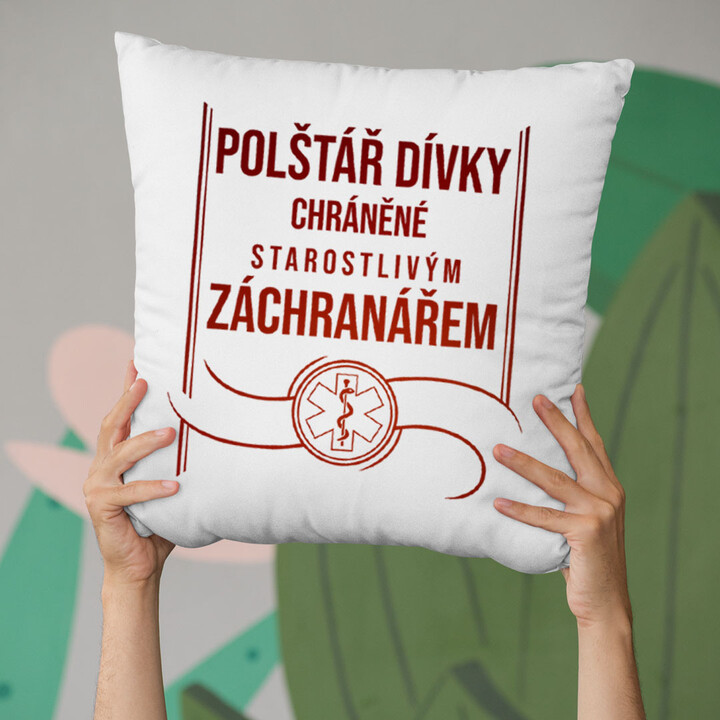 Polštář dívky chráněné starostlivým záchranářem - polštář