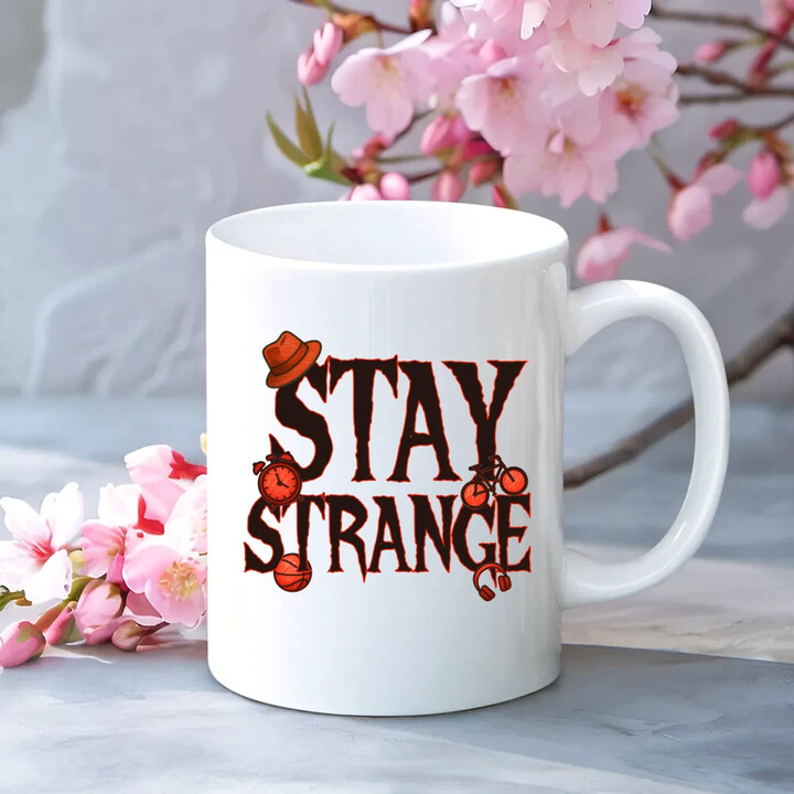 Stay strange - pro fanoušky seriálu Stranger Things - hrnek s potiskem
