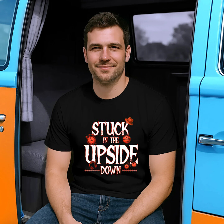 Stuck in the upside down - pro fanoušky seriálu Stranger Things - pánské tričko s potiskem