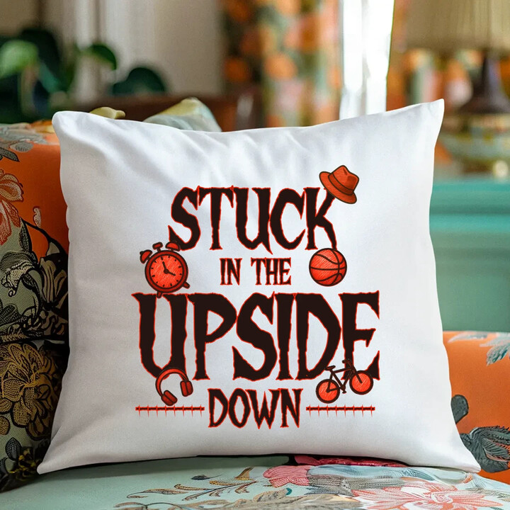 Stuck in the upside down - pro fanoušky seriálu Stranger Things - polštář s potiskem