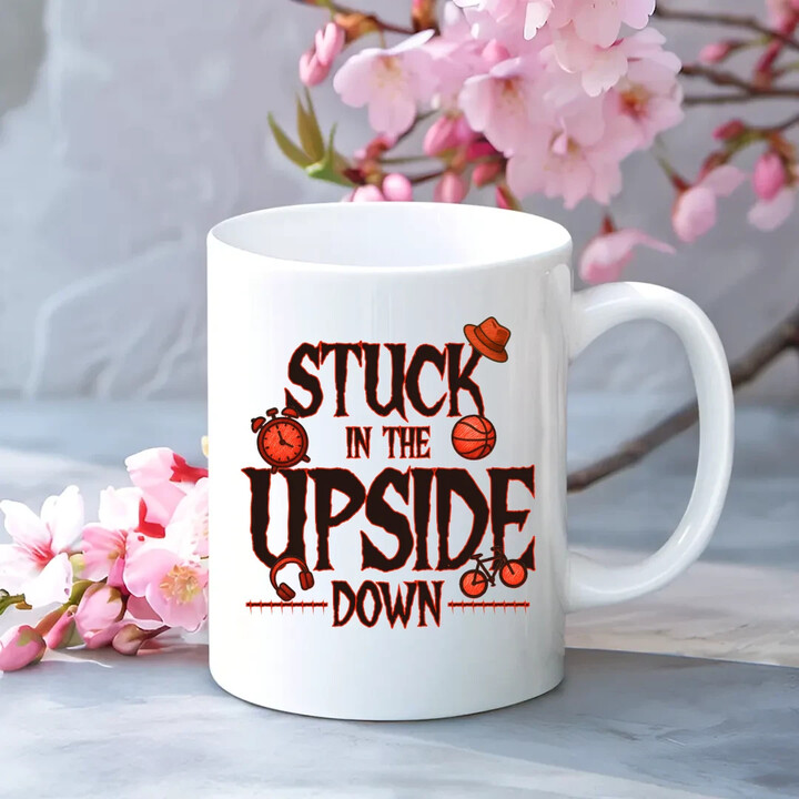 Stuck in the upside down - pro fanoušky seriálu Stranger Things - hrnek s potiskem