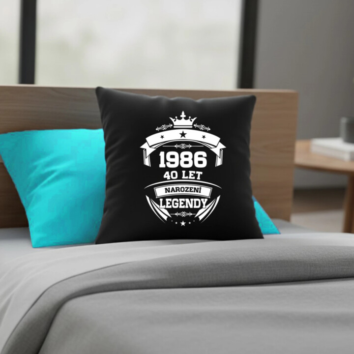 1986 Narození legendy 40 let - černý polštář s potiskem