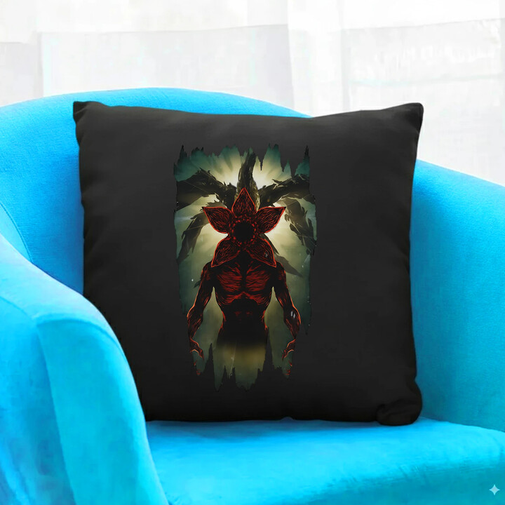 Demogorgon - pro fanoušky seriálu Stranger Things - černý polštář s potiskem