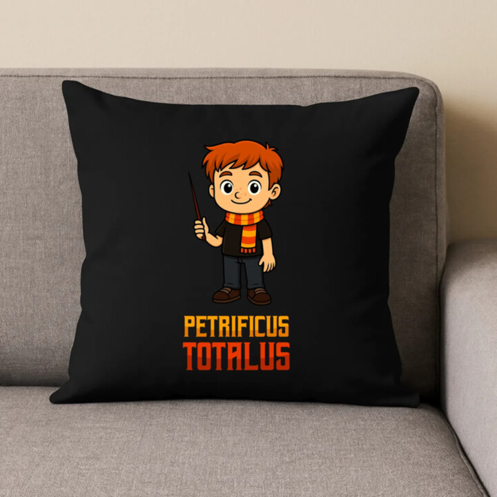 Petrificus Totalus - Ron Weasley - černý polštář s potiskem pro fanoušky série Harry Potter