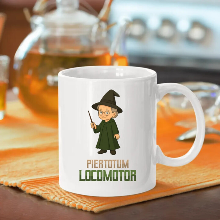 Piertotum Locomotor - Minerwa McGonagall - hrnek s potiskem pro fanoušky série Harry Potter