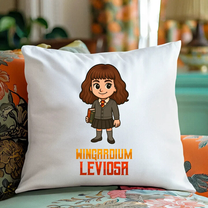 Wingardium Leviosa - Hermiona Granger - polštář s potiskem pro fanoušky série Harry Potter