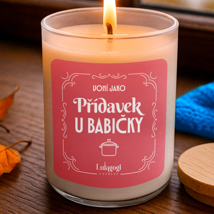 Voní jako přídavek u babičky - vonná svíce s potiskem pro babičku