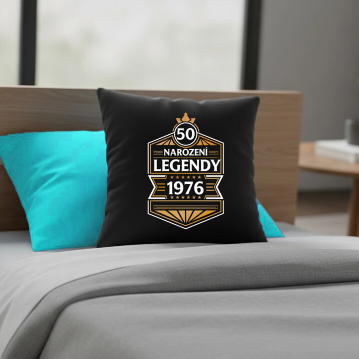 50 let - Narození legendy 1976 v2 - černý polštář s potiskem