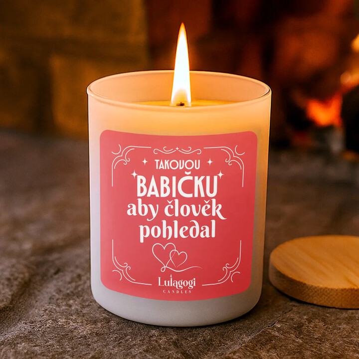 Takovou babičku aby člověk pohledal - vonná svíčka jako dárek