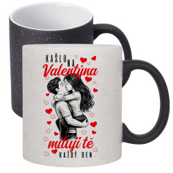 Kašlu na Valentýna, miluji tě každý den - magický hrnek  s třpytkami jako dárek
