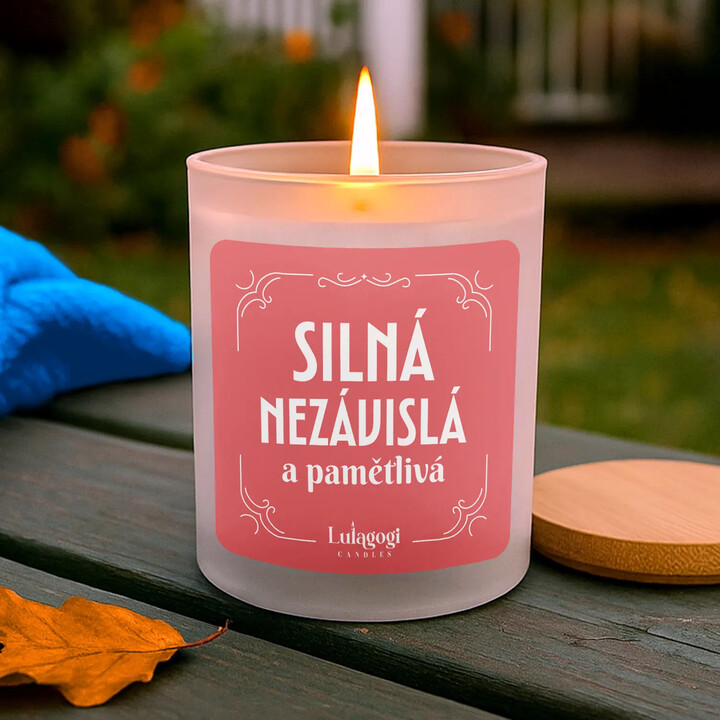 Silná, nezávislá a pamětlivá - vonná svíčka jako dárek