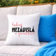 Silná, nezávislá a pamětlivá - polštář s potiskem