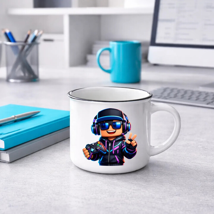 Hráč s ovladačem  - keramický smaltovaný hrneček s potiskem pro fanoušky Roblox