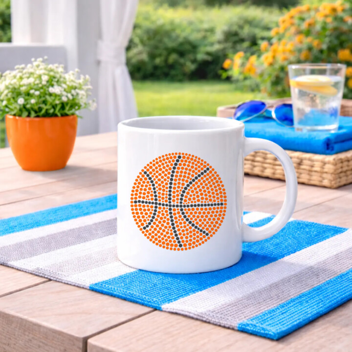 Basketbalový míč z teček - den tečky - hrnek s potiskem