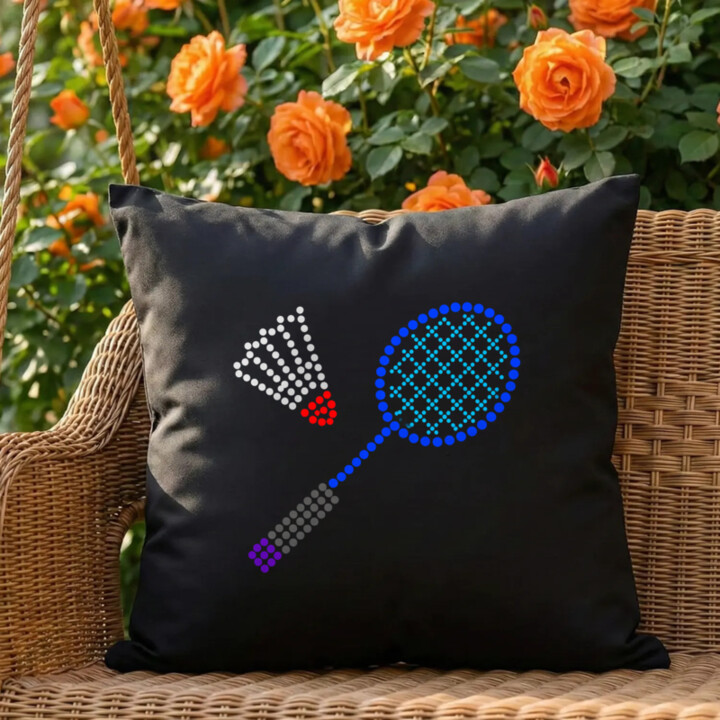 Badminton z teček - den tečky - černý polštář s potiskem