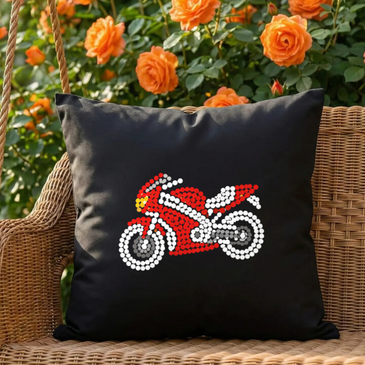 Motorka z teček - den tečky - černý polštář s potiskem