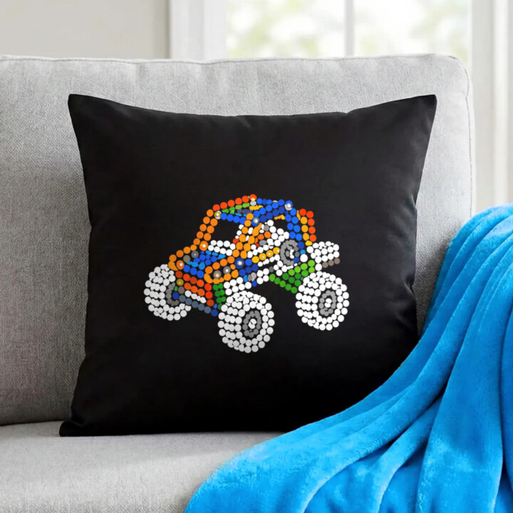 Auto ze stavebnice z teček - den tečky - černý polštář s potiskem - inspirováno LEGO Technic