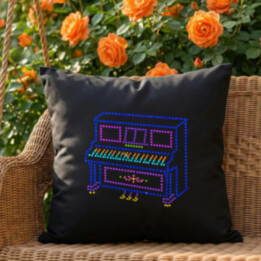 Piano z teček - den tečky - černý polštář s potiskem
