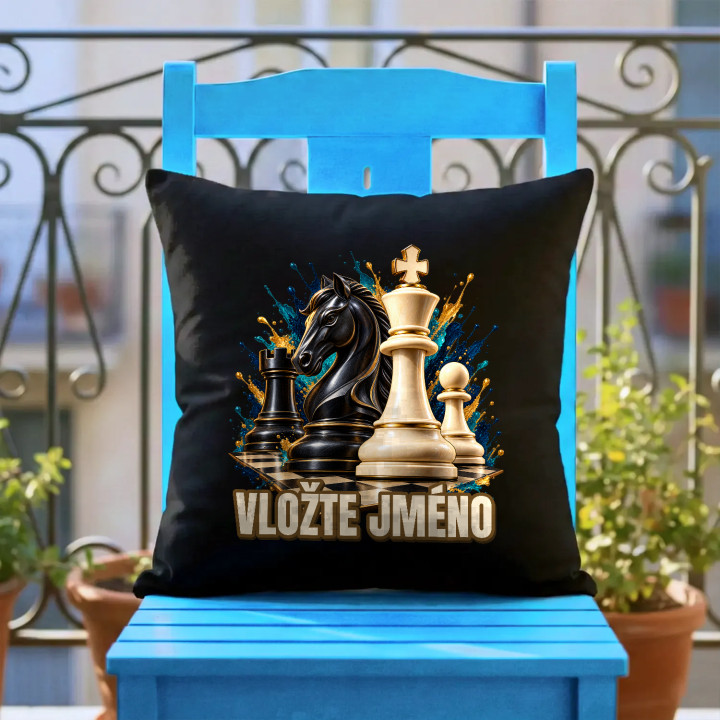 Šachy (jméno) - jezdec, král a pěšec - černý polštář s potiskem - personalizovaný produkt